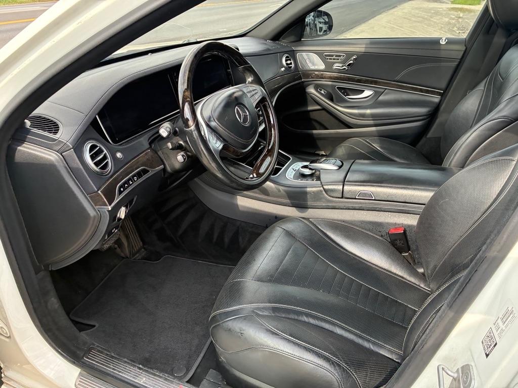 Mercedes-Benz S-Class S550 2015