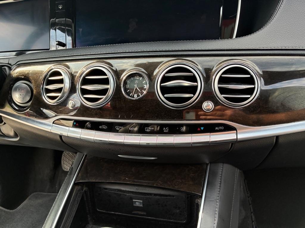 Mercedes-Benz S-Class S550 2015