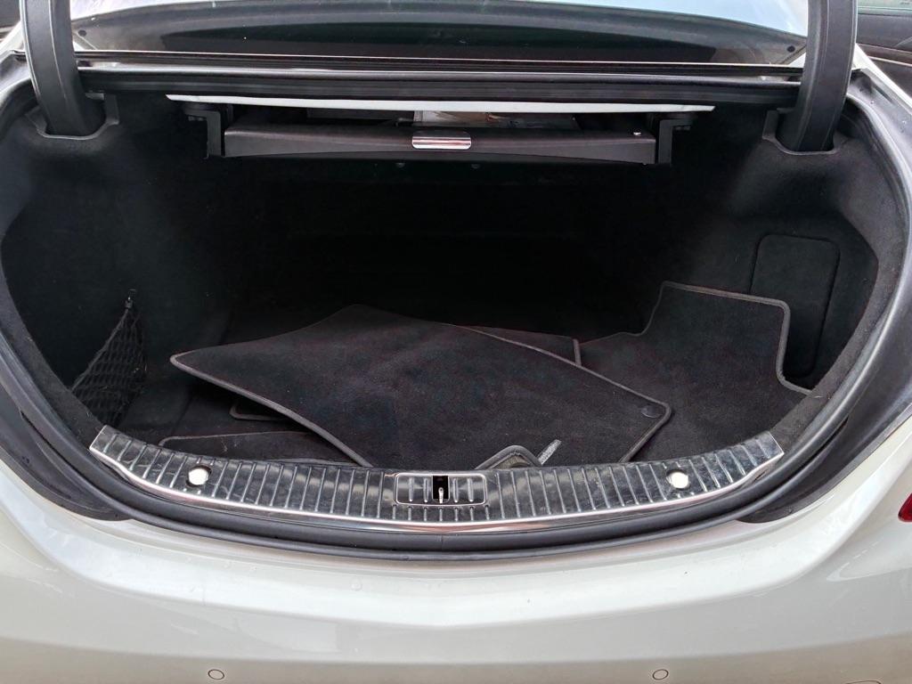Mercedes-Benz S-Class S550 2015