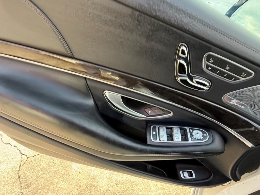 Mercedes-Benz S-Class S550 2015