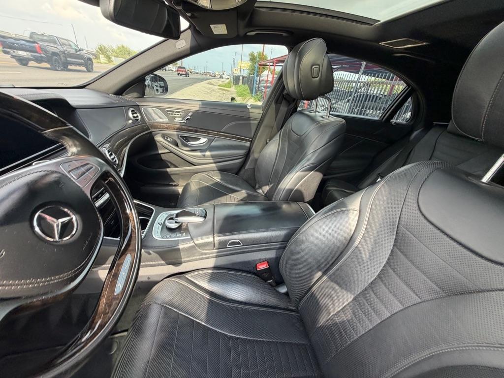 Mercedes-Benz S-Class S550 2015