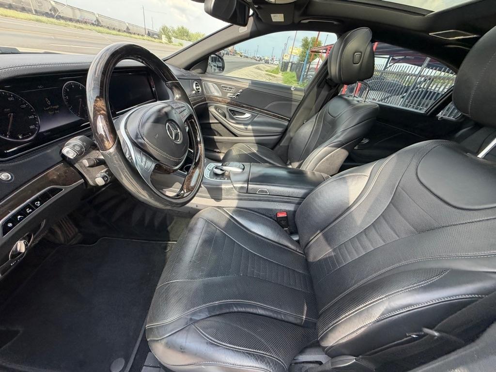 Mercedes-Benz S-Class S550 2015