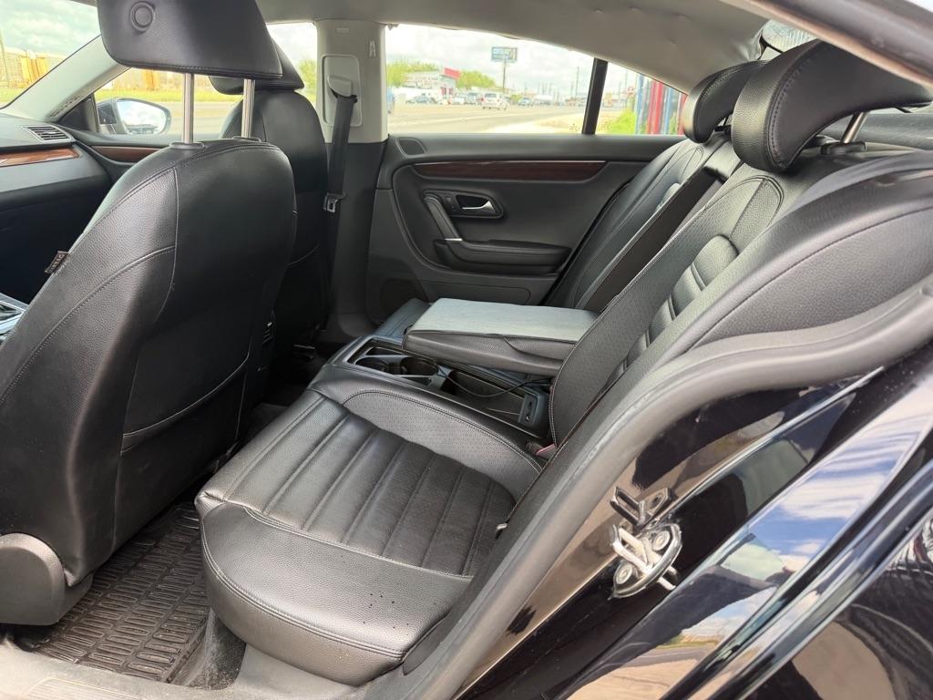 Volkswagen CC Lux PZEV 2012