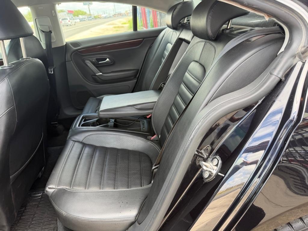 Volkswagen CC Lux PZEV 2012