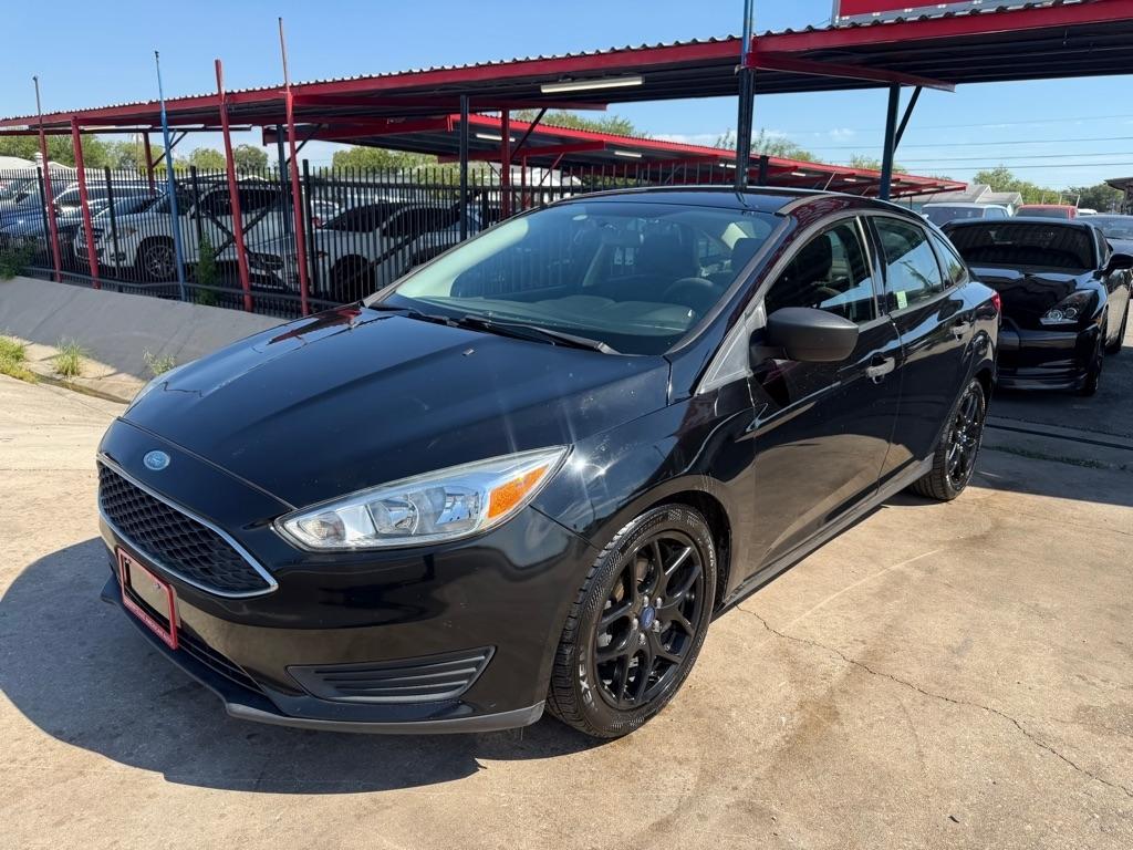 Ford Focus S Sedan 2018