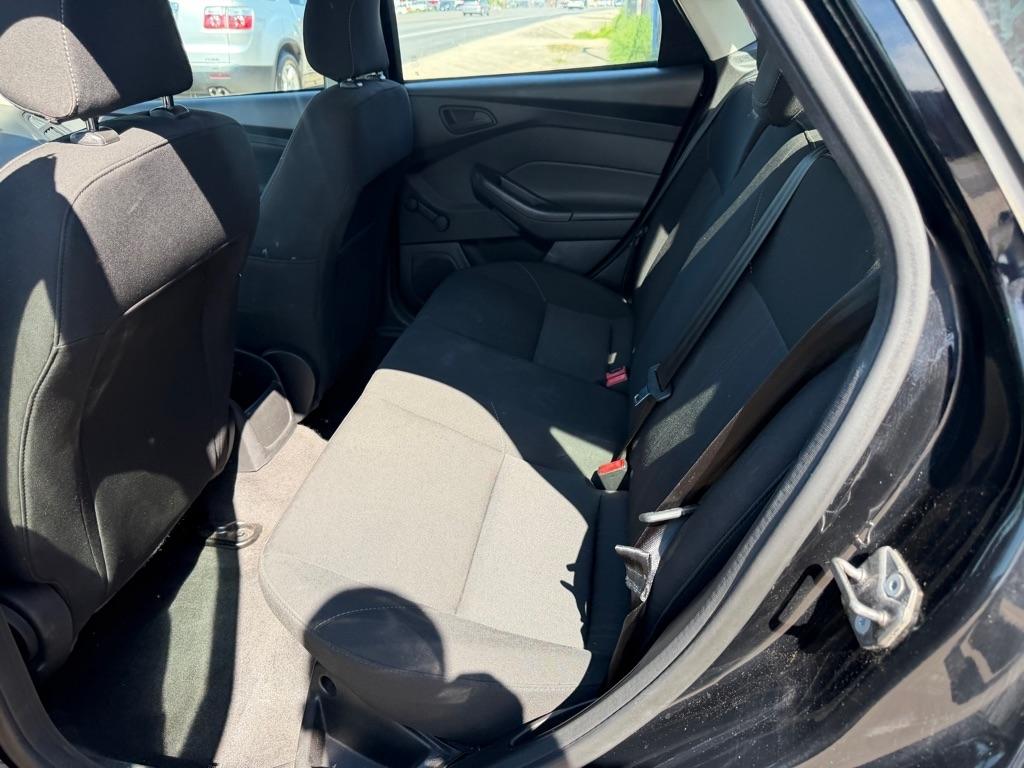 Ford Focus S Sedan 2018