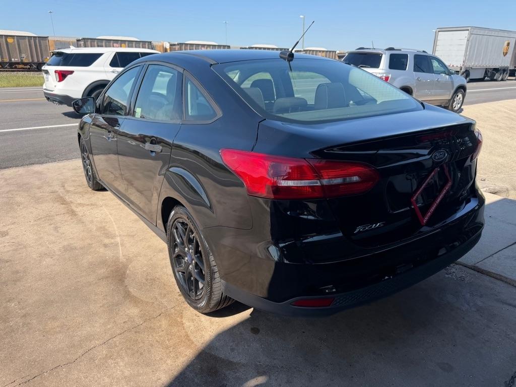 Ford Focus S Sedan 2018