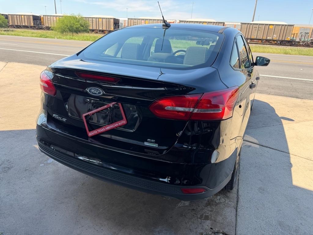 Ford Focus S Sedan 2018