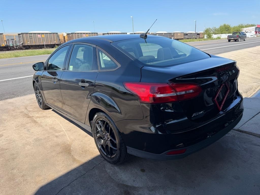 Ford Focus S Sedan 2018