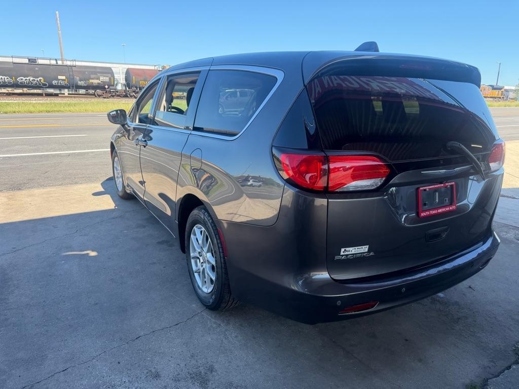 Chrysler Pacifica Touring 2018
