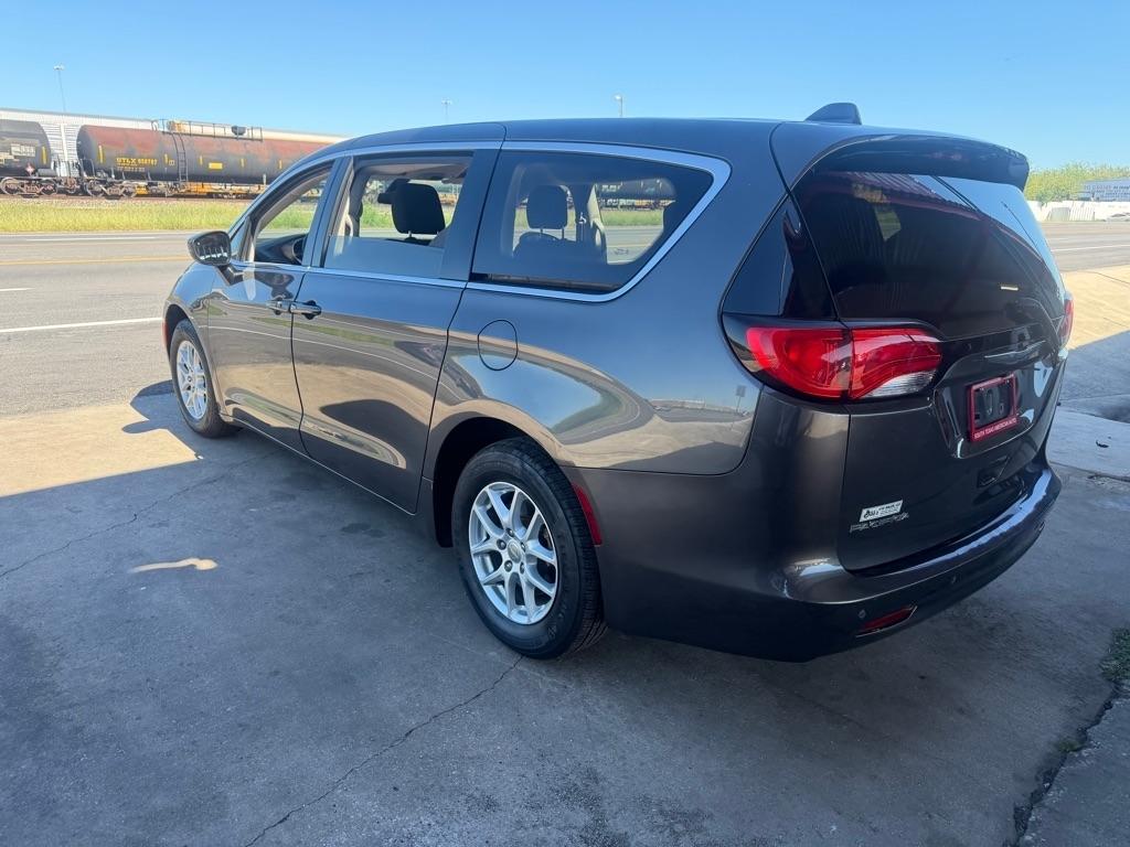 Chrysler Pacifica Touring 2018