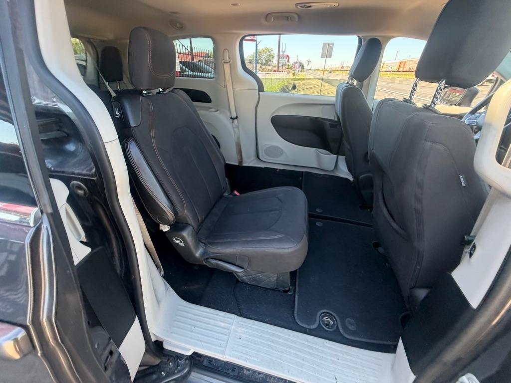 Chrysler Pacifica Touring 2018