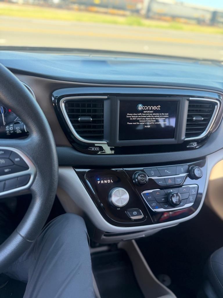 Chrysler Pacifica Touring 2018