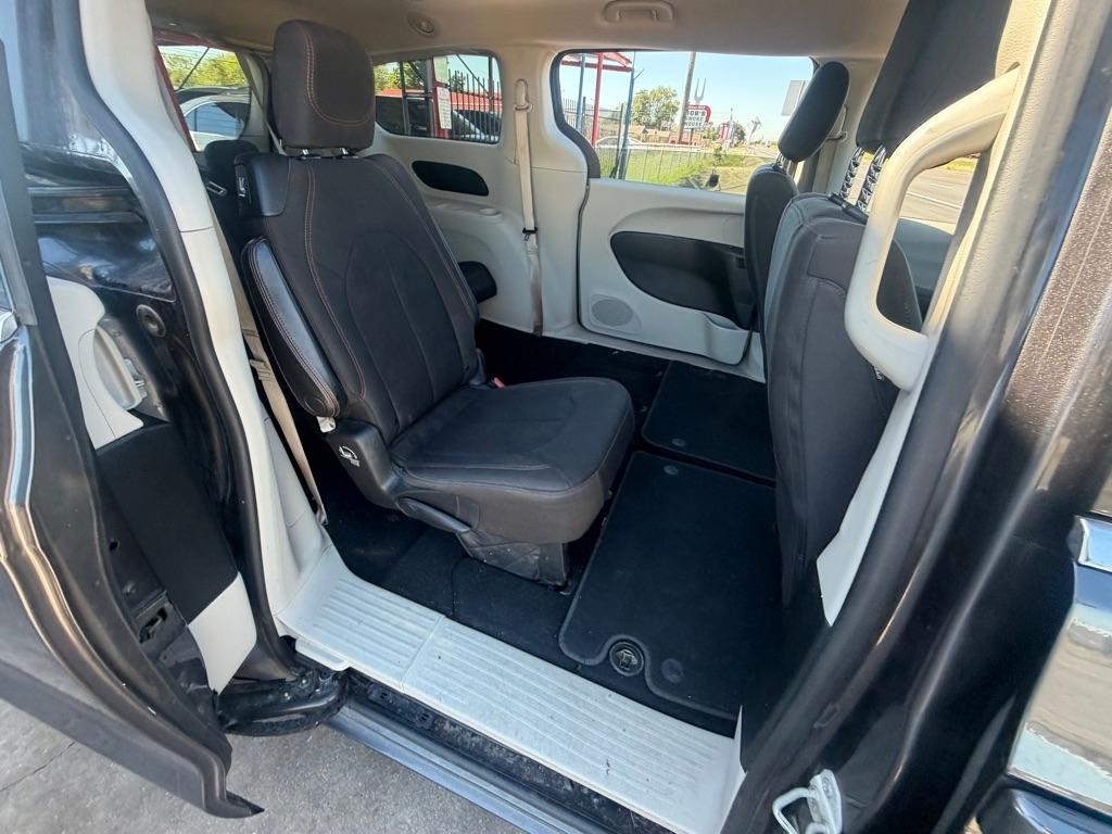 Chrysler Pacifica Touring 2018