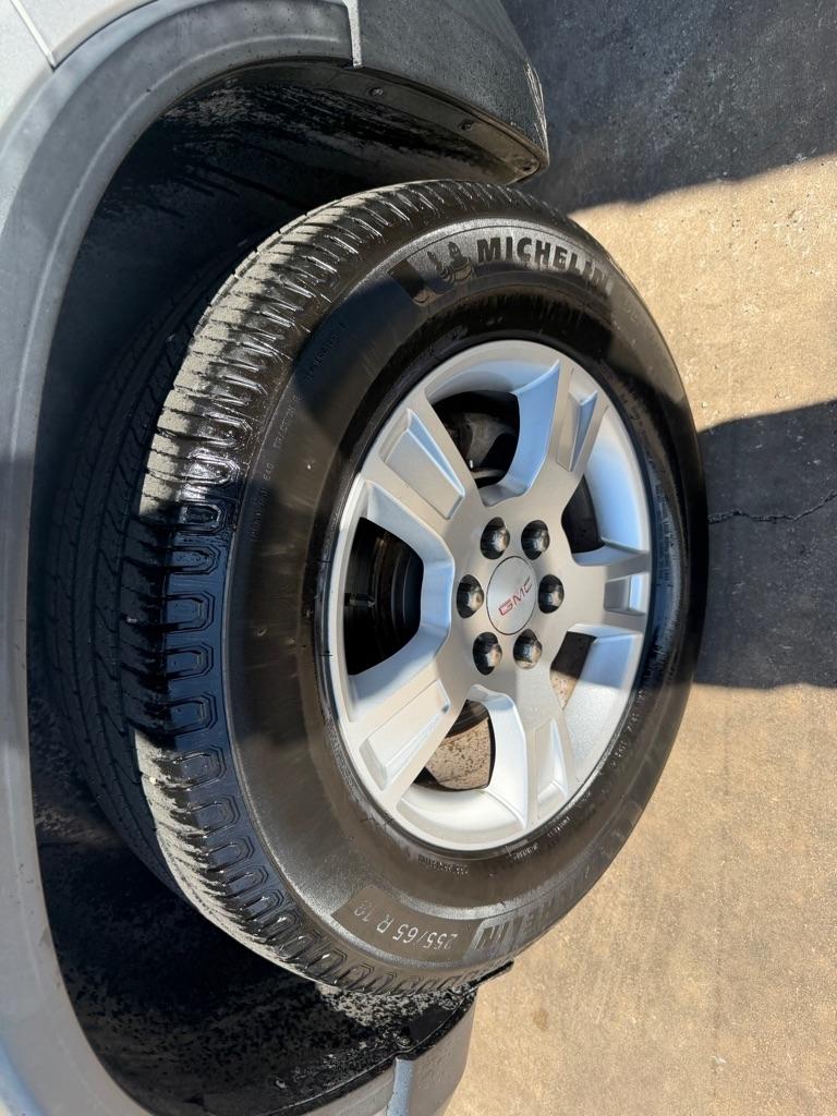 GMC Acadia SLE-2 FWD 2012