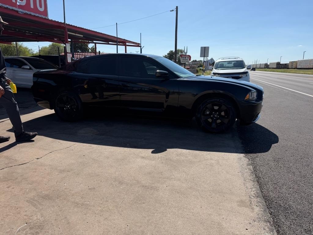 Dodge Charger SE 2012
