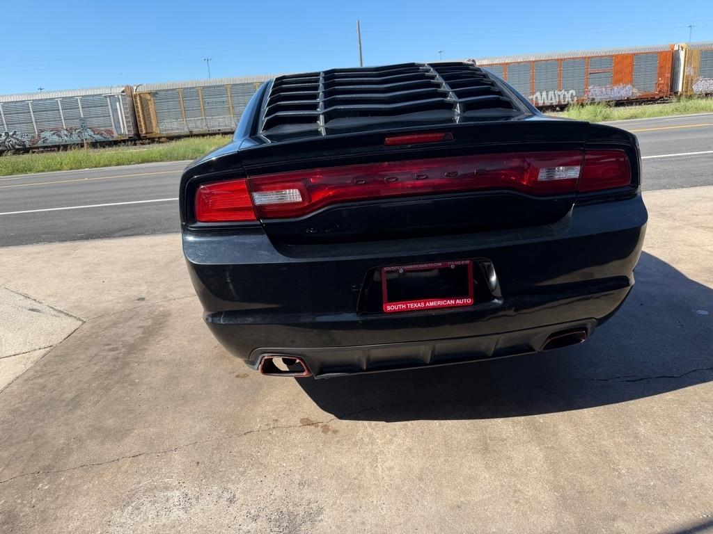 Dodge Charger SE 2012