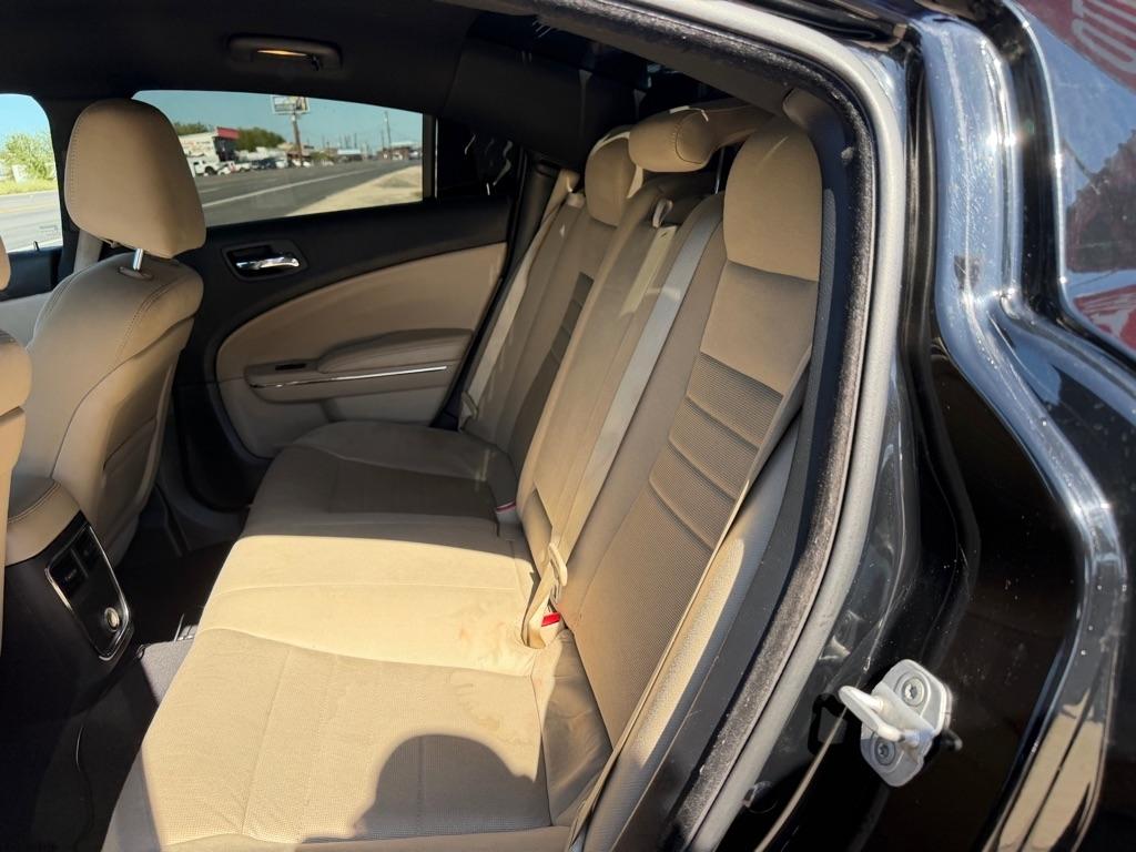 Dodge Charger SE 2012