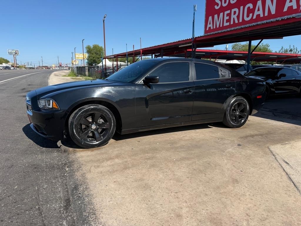 Dodge Charger SE 2012