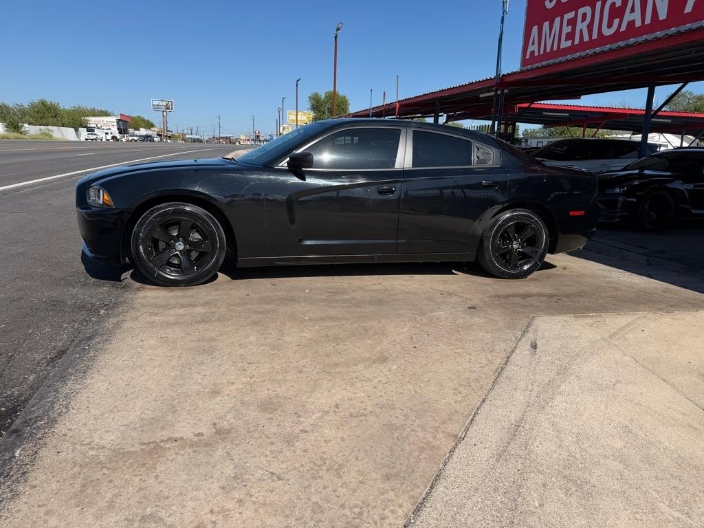 Dodge Charger SE 2012