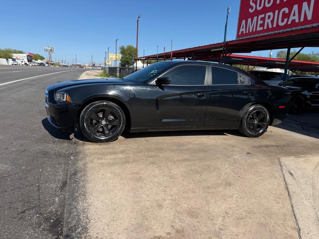 Dodge Charger SE 2012