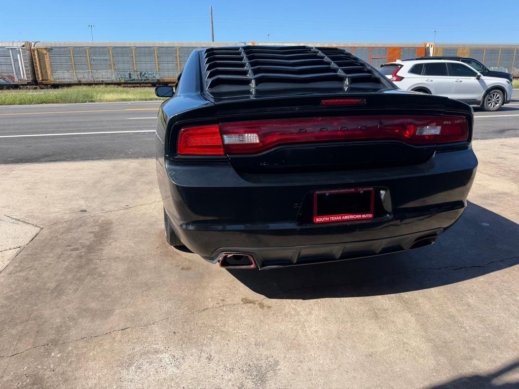 Dodge Charger SE 2012