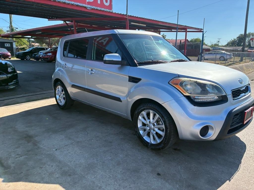 Kia Soul + 2012
