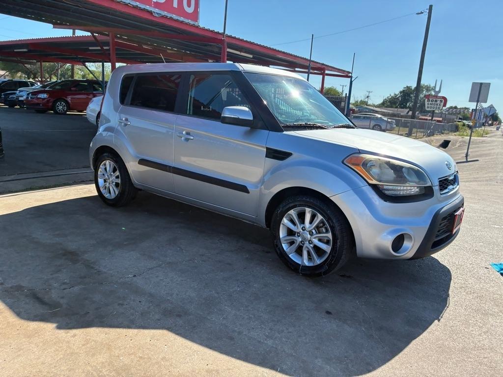 Kia Soul + 2012