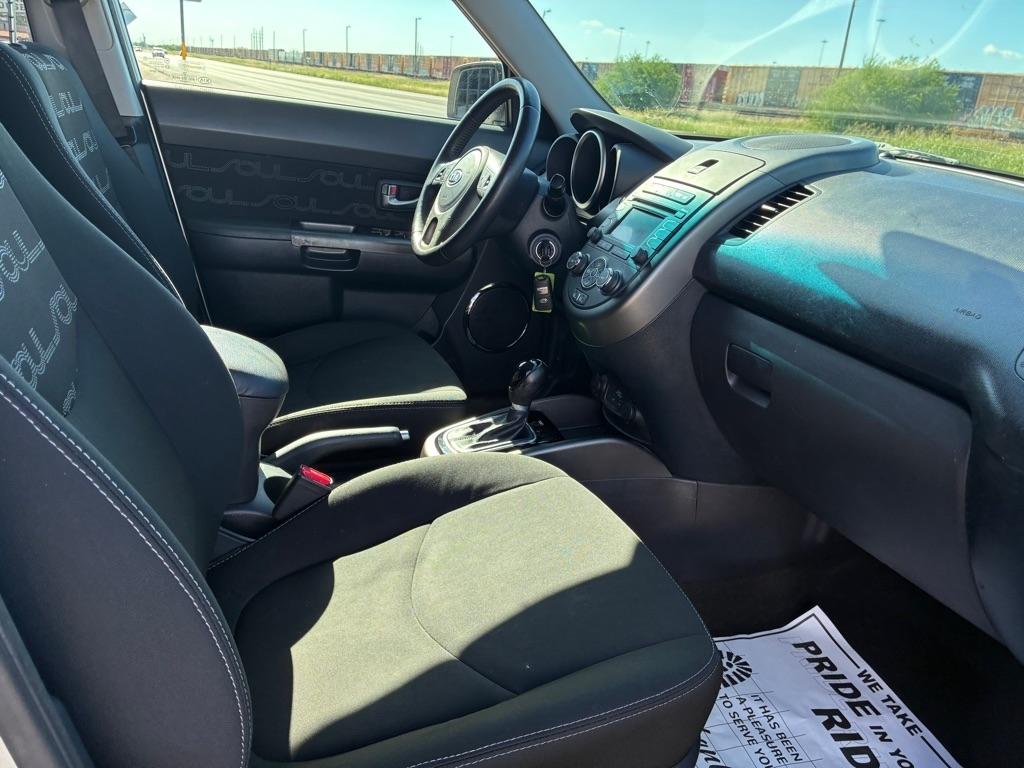 Kia Soul + 2012