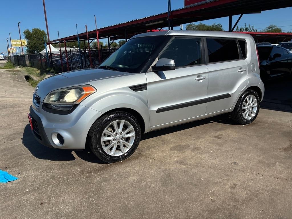 Kia Soul + 2012