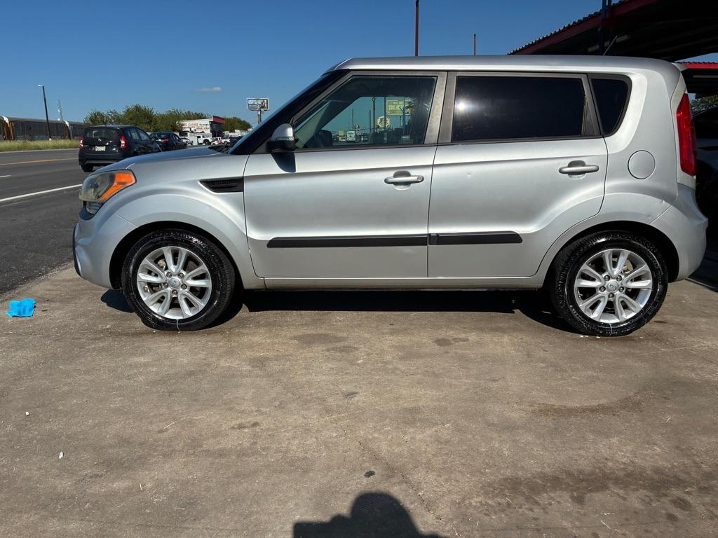 Kia Soul + 2012
