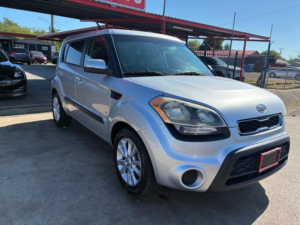 Kia Soul + 2012