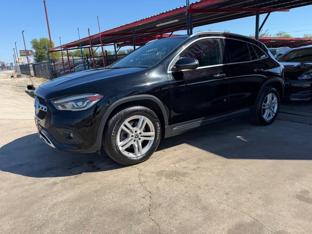 Mercedes-Benz GLA-Class GLA250 4MATIC 2021