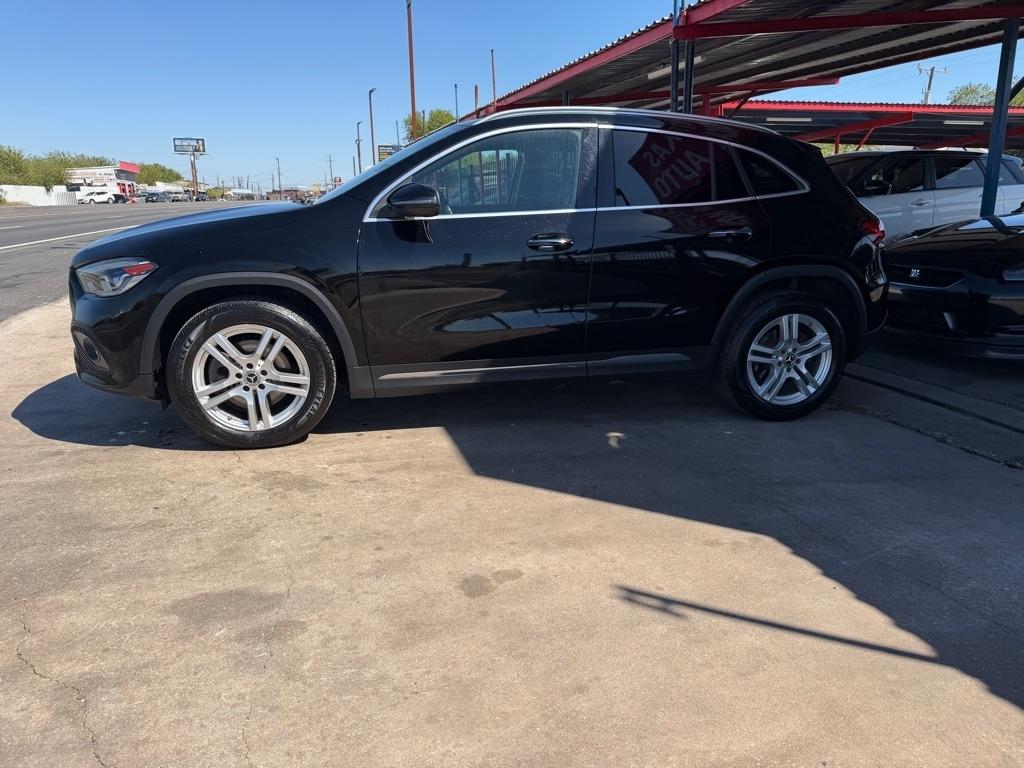 Mercedes-Benz GLA-Class GLA250 4MATIC 2021