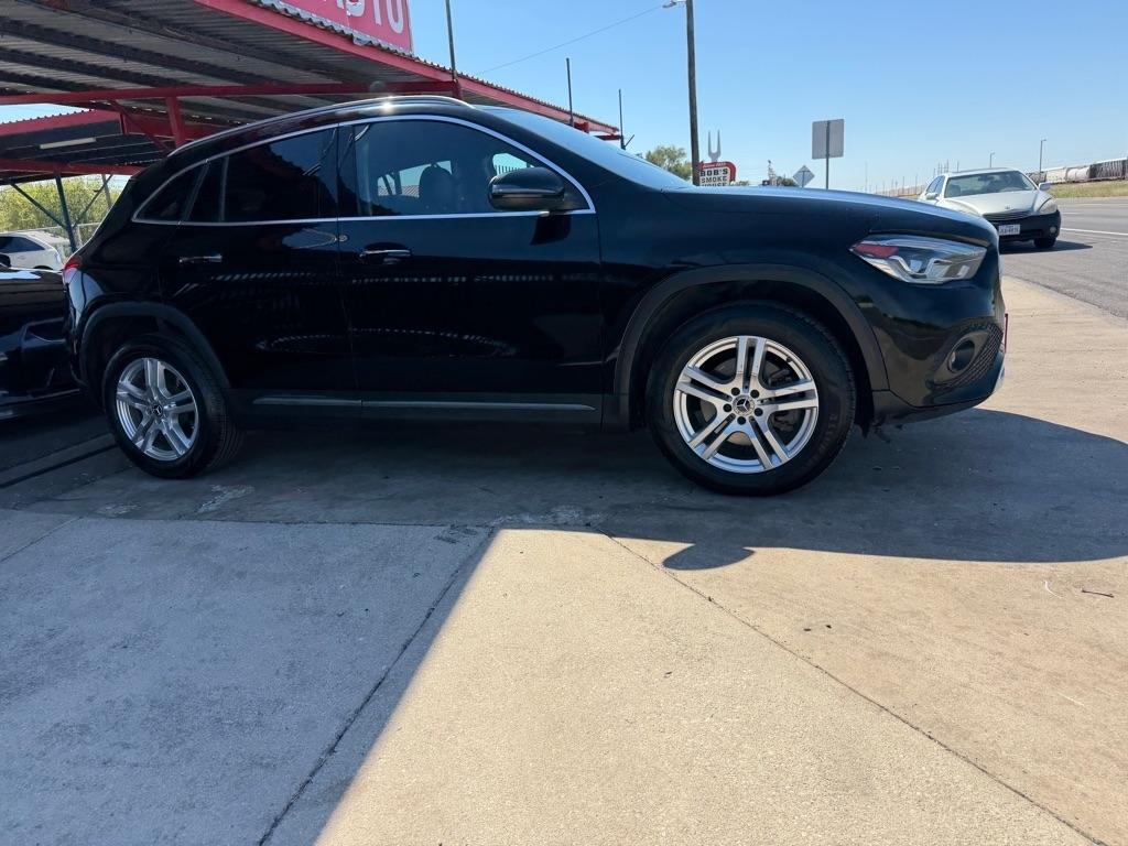 Mercedes-Benz GLA-Class GLA250 4MATIC 2021