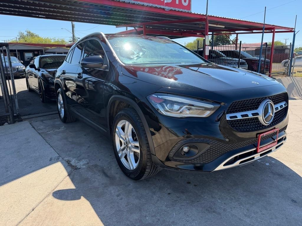 Mercedes-Benz GLA-Class GLA250 4MATIC 2021