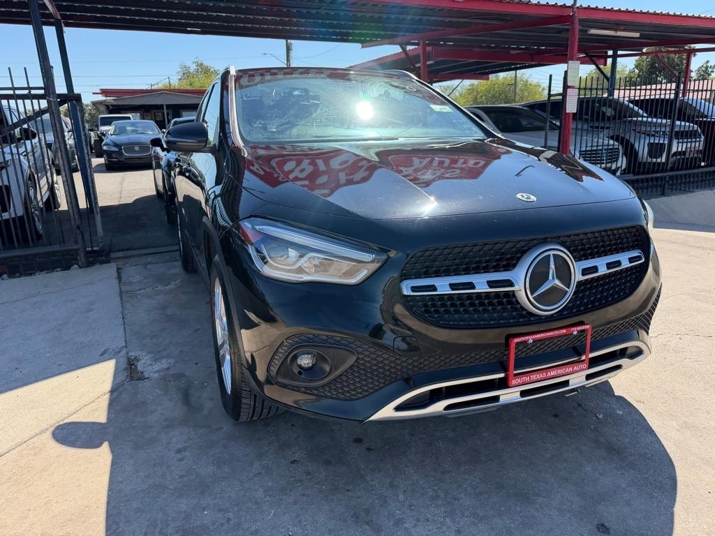 Mercedes-Benz GLA-Class GLA250 4MATIC 2021