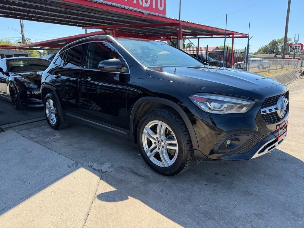 Mercedes-Benz GLA-Class GLA250 4MATIC 2021