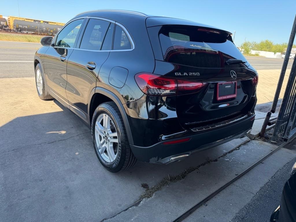 Mercedes-Benz GLA-Class GLA250 4MATIC 2021