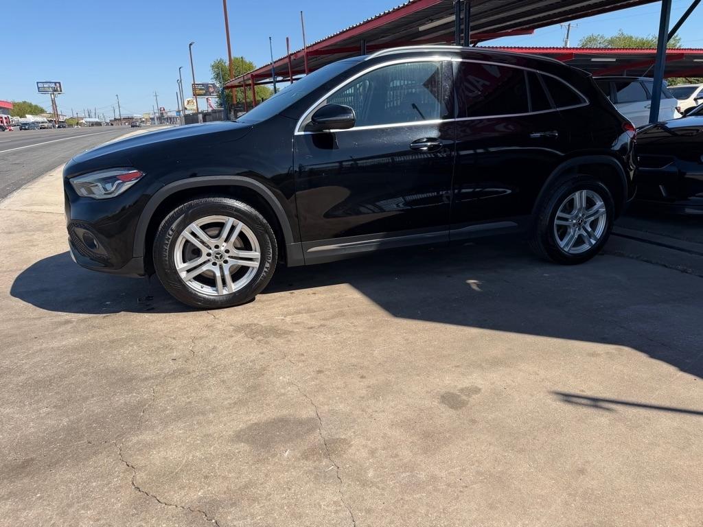 Mercedes-Benz GLA-Class GLA250 4MATIC 2021