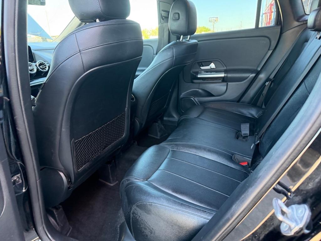 Mercedes-Benz GLA-Class GLA250 4MATIC 2021