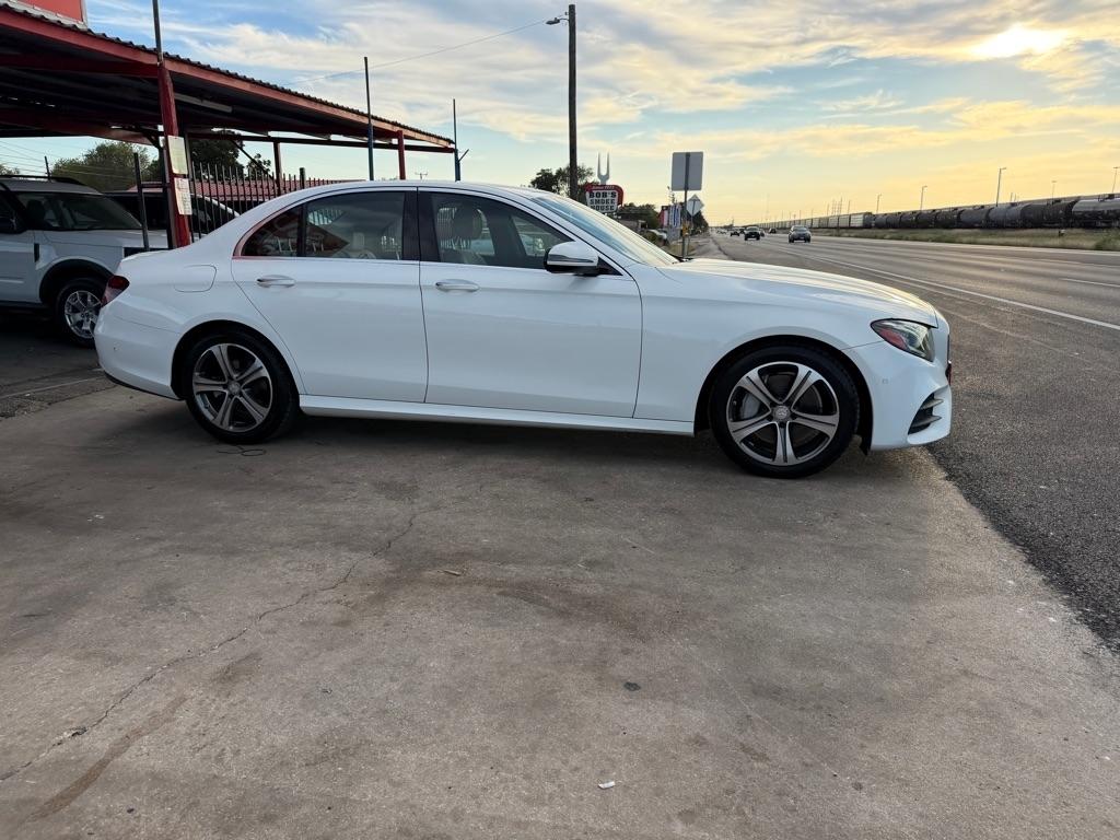Mercedes-Benz E-Class E300 Luxury Sedan 2017