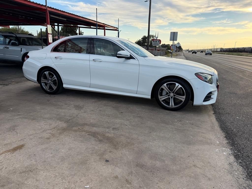 Mercedes-Benz E-Class E300 Luxury Sedan 2017