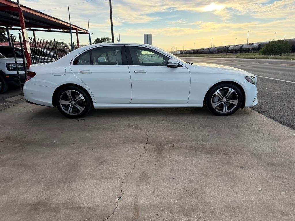 Mercedes-Benz E-Class E300 Luxury Sedan 2017