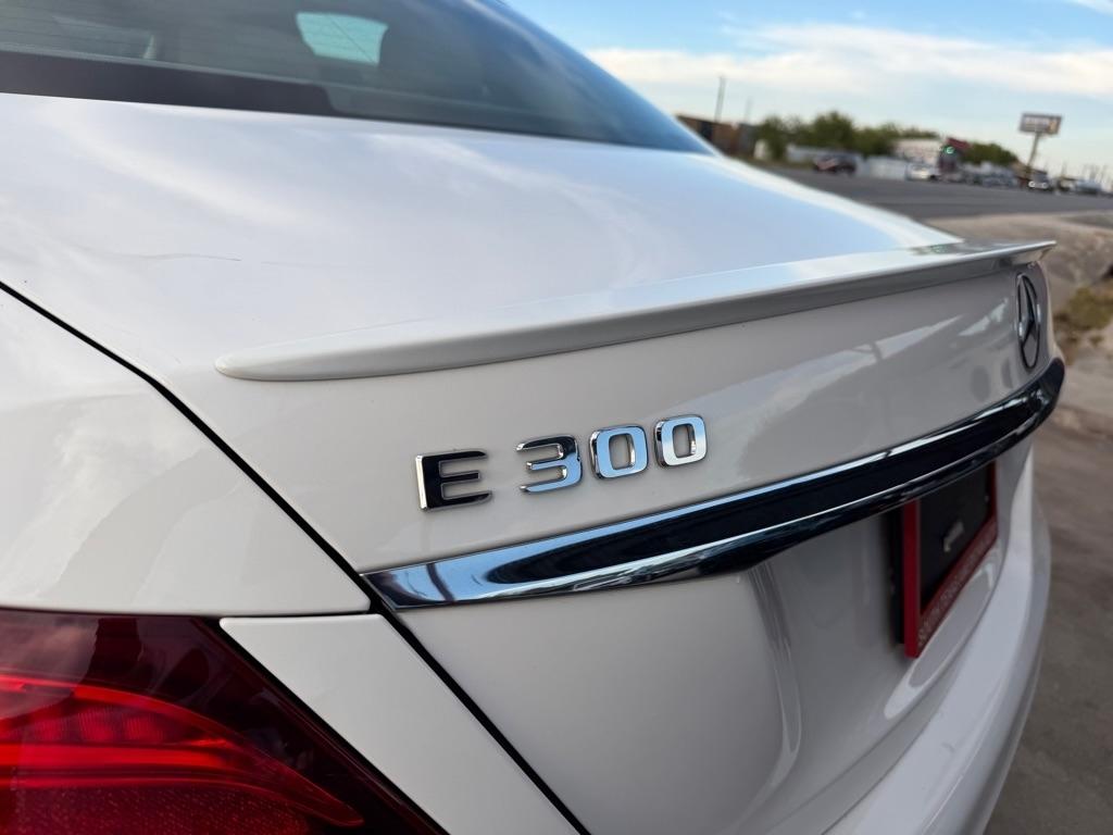 Mercedes-Benz E-Class E300 Luxury Sedan 2017