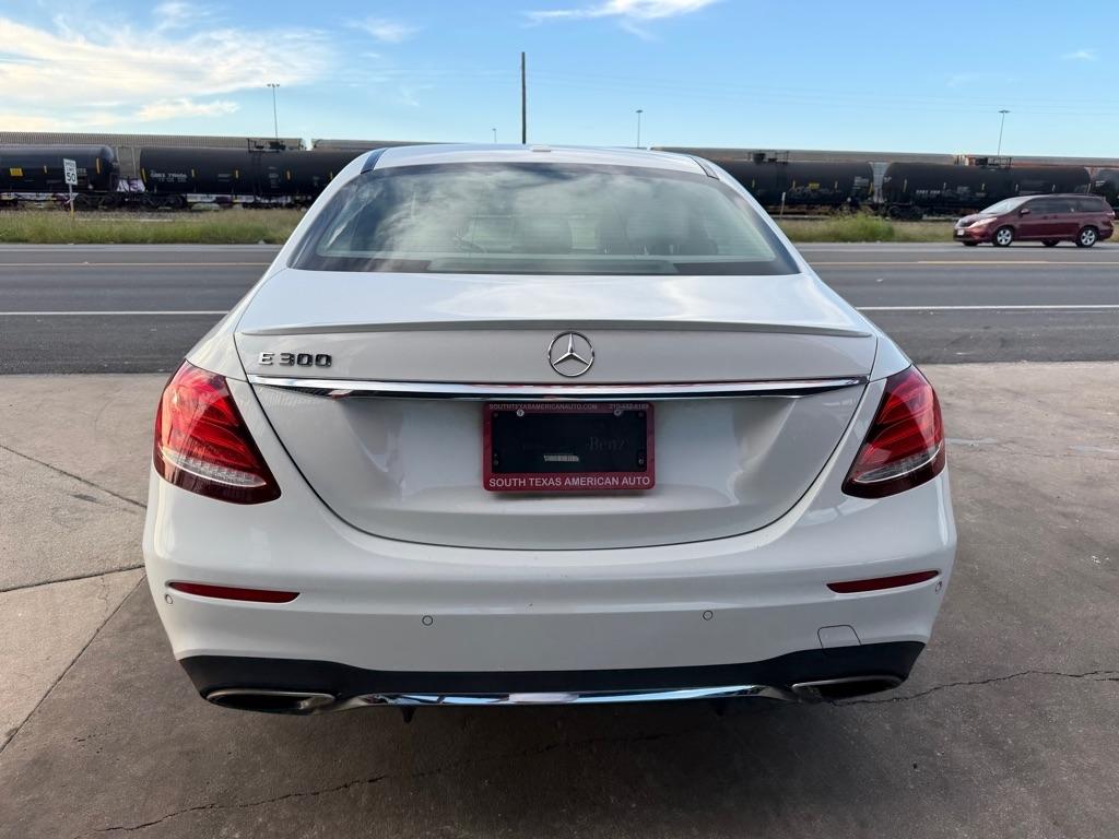 Mercedes-Benz E-Class E300 Luxury Sedan 2017