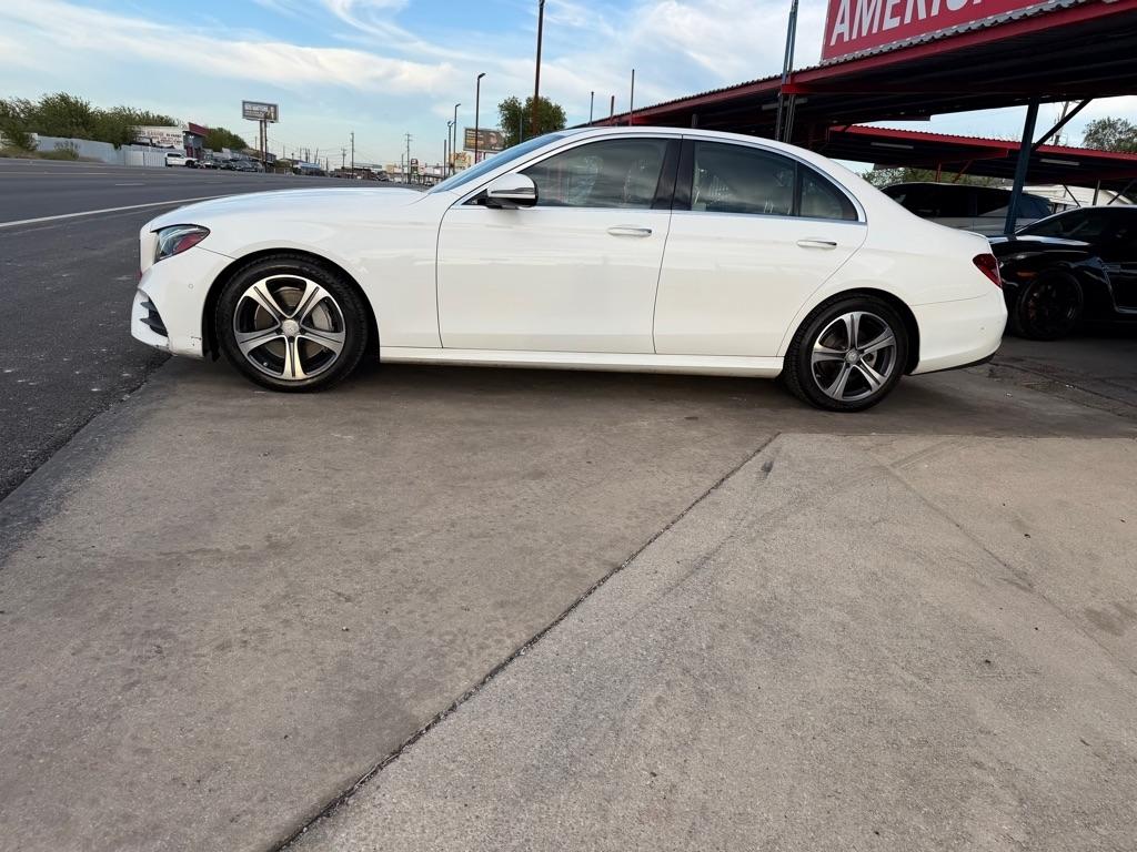 Mercedes-Benz E-Class E300 Luxury Sedan 2017