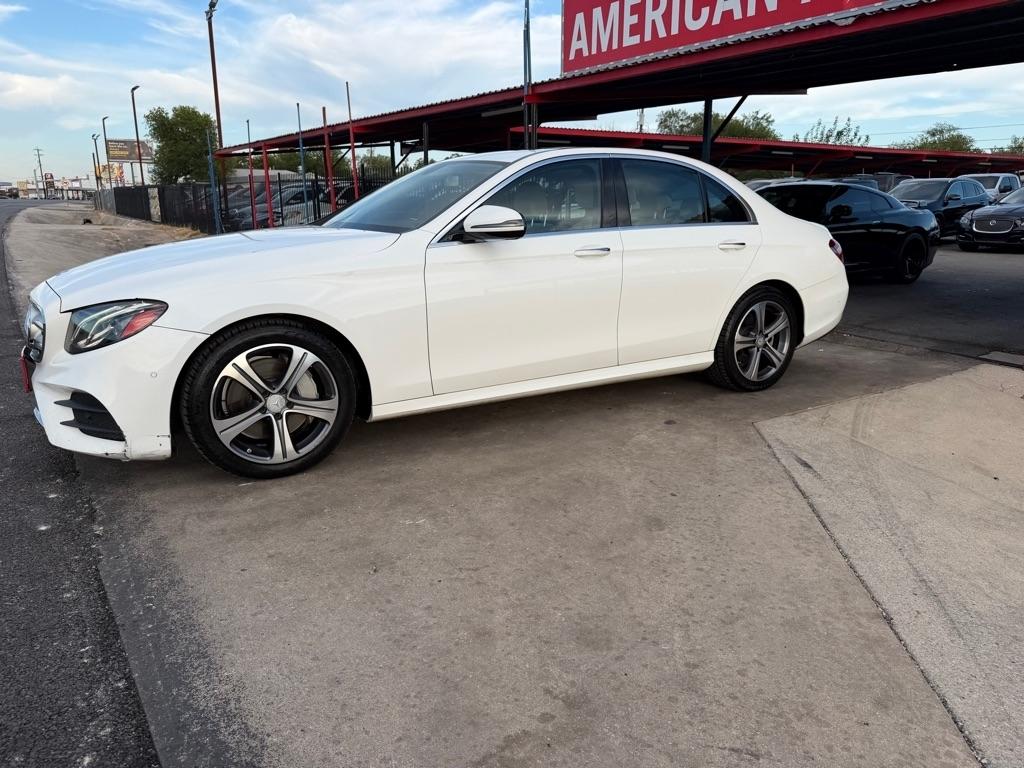 Mercedes-Benz E-Class E300 Luxury Sedan 2017
