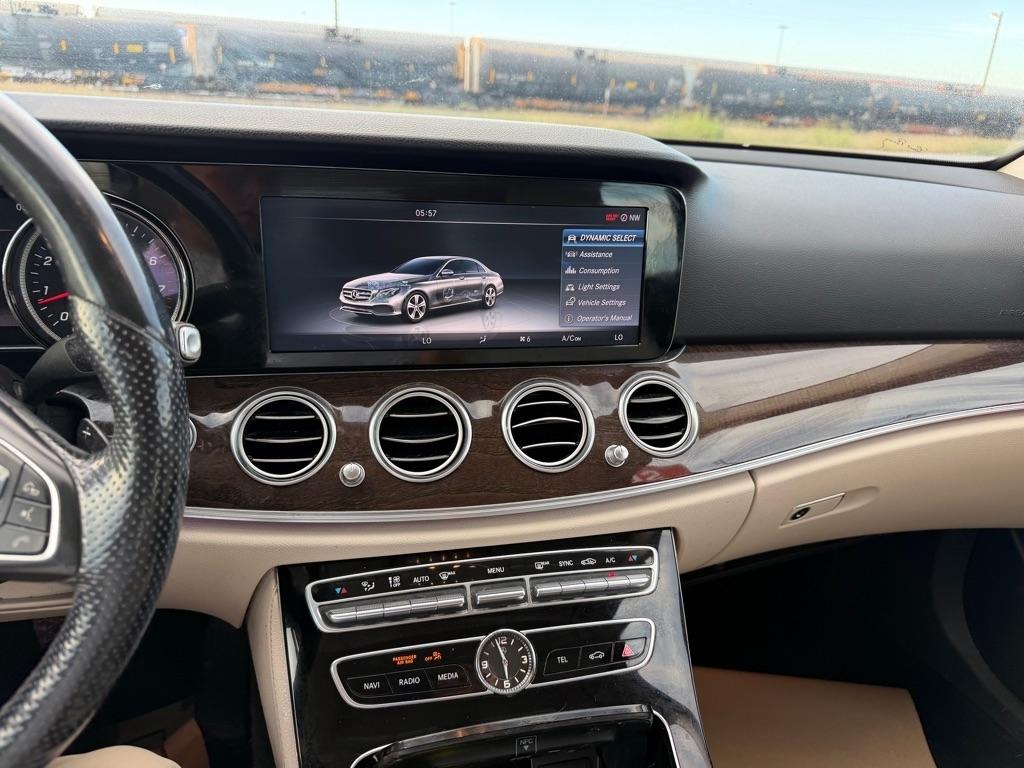 Mercedes-Benz E-Class E300 Luxury Sedan 2017