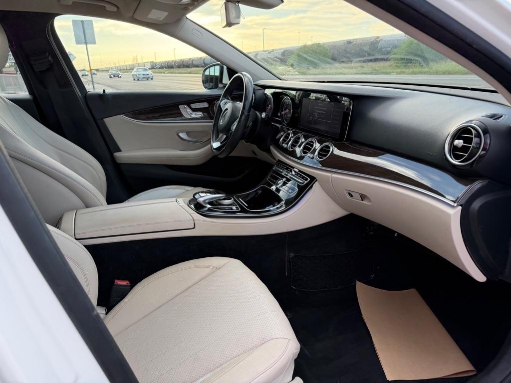 Mercedes-Benz E-Class E300 Luxury Sedan 2017